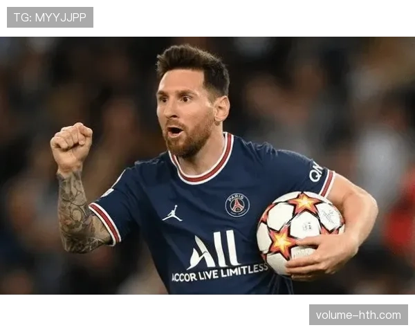 齐达内经典战役再现，激情与技术点燃球迷热情