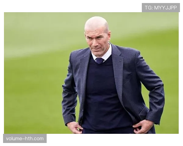 齐达内接掌曼联帅印,红魔开启全新篇章引热议 齐达内接掌曼联帅印,红魔开启全新篇章引热议