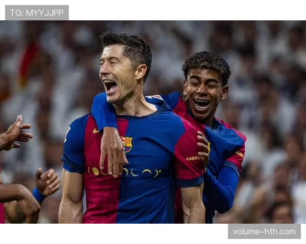 巴萨防线屡遭打穿，全队高位压迫体系失灵引发防守危机